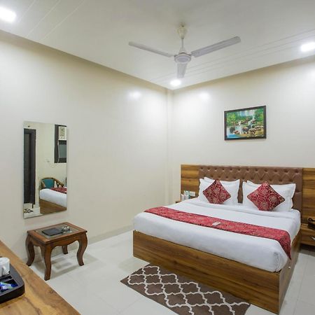 Hotel Nysha Palace Near Igi Airport 新德里 外观 照片