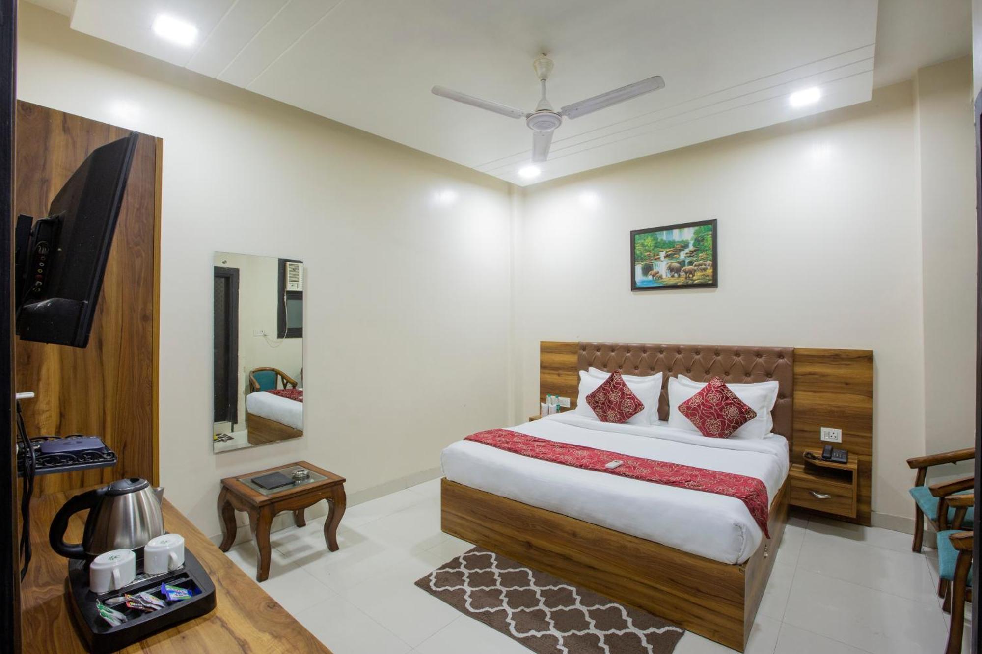 Hotel Nysha Palace Near Igi Airport 新德里 外观 照片